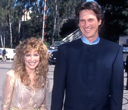 Billy Dean and Crystal Bernard were said to be in a relationship.
